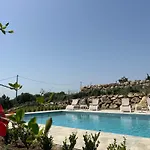 فيلة Miro كاستيلاّماري ديل غو
