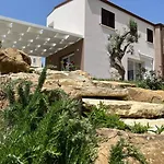 Miro فيلة كاستيلاّماري ديل غو