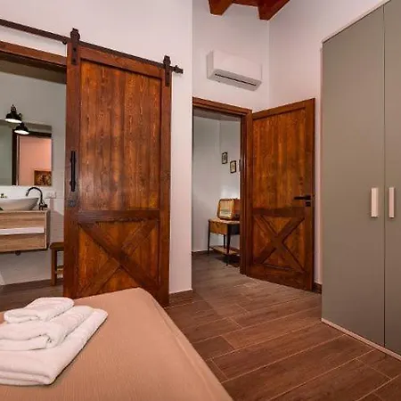 Miro, Stupenda Con Piscina Privata Vila *